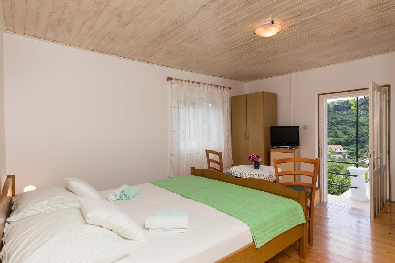 Apartments Miskovic Donje Celo Quarto foto